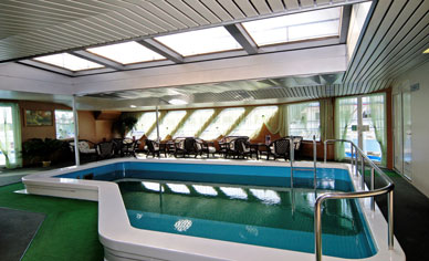 La Piscina del MS Tolstoy es inédita en los buques de crucero fluvial de Rusia MS TOLSTOY OFERTAS CRUCEROS RUSIA PANAVISION CRUISES